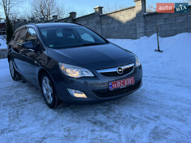 Серый Опель Астра, объемом двигателя 1.7 л и пробегом 254 тыс. км за 6900 $, фото 98 на Automoto.ua