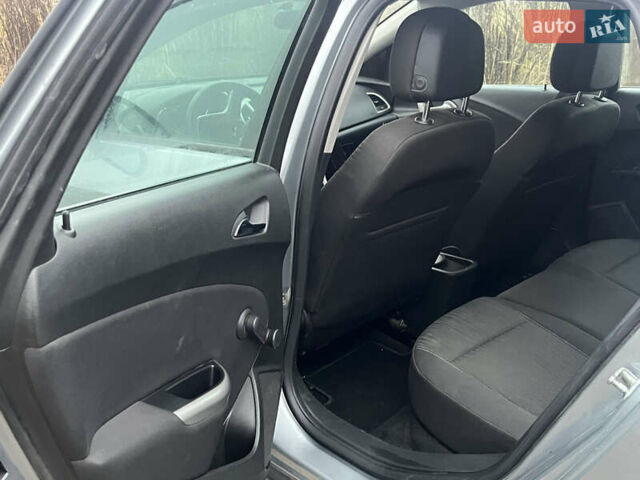 Сірий Опель Астра, об'ємом двигуна 1.96 л та пробігом 260 тис. км за 4950 $, фото 15 на Automoto.ua