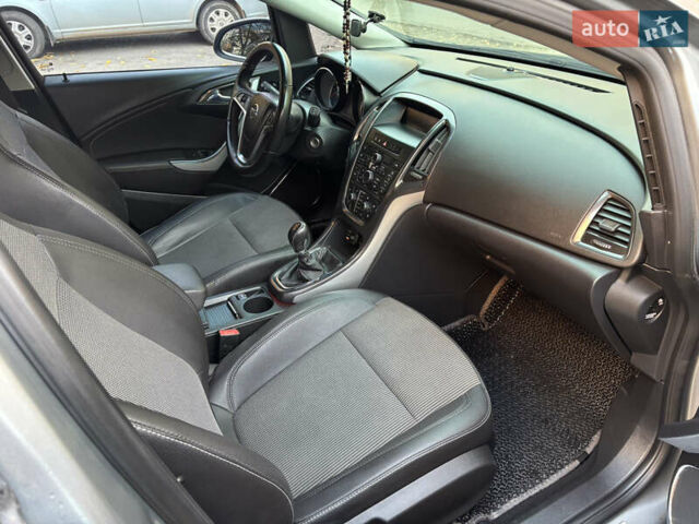 Сірий Опель Астра, об'ємом двигуна 1.69 л та пробігом 213 тис. км за 6450 $, фото 5 на Automoto.ua