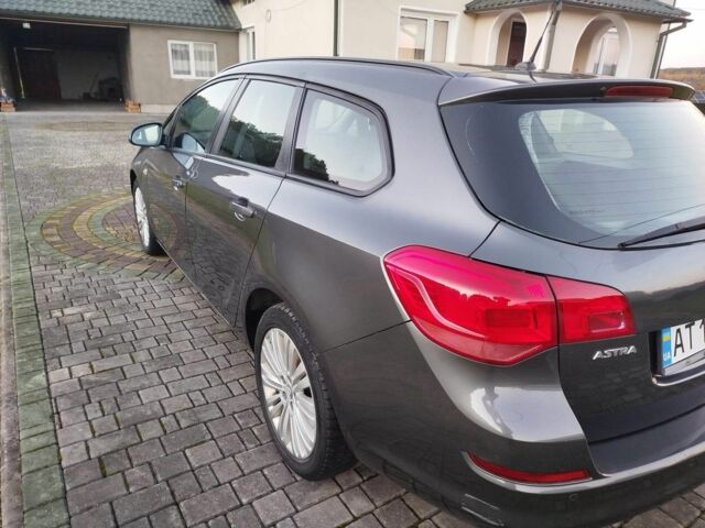 Опель Астра 2011 в Коломые на Automoto.ua Серый Опель Астра, объемом двигателя 1.2 л и пробегом 240 тыс. км за 5400 $, фото 5 на Automoto.ua