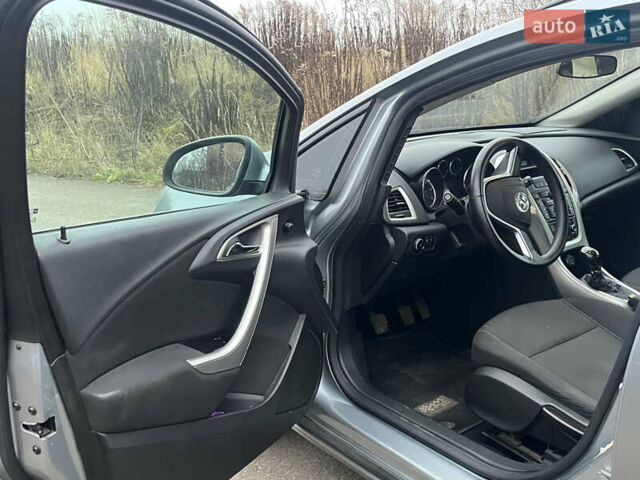 Сірий Опель Астра, об'ємом двигуна 1.96 л та пробігом 260 тис. км за 4950 $, фото 9 на Automoto.ua