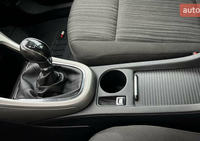 Серый Опель Астра, объемом двигателя 1.7 л и пробегом 319 тыс. км за 6400 $, фото 16 на Automoto.ua