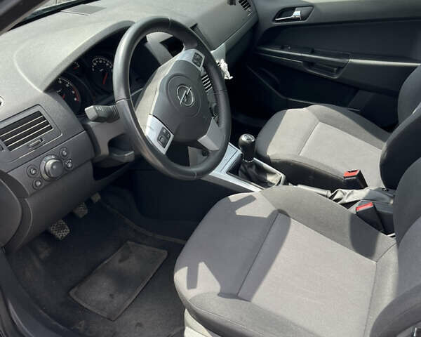 Сірий Опель Астра, об'ємом двигуна 1.6 л та пробігом 94 тис. км за 6900 $, фото 8 на Automoto.ua