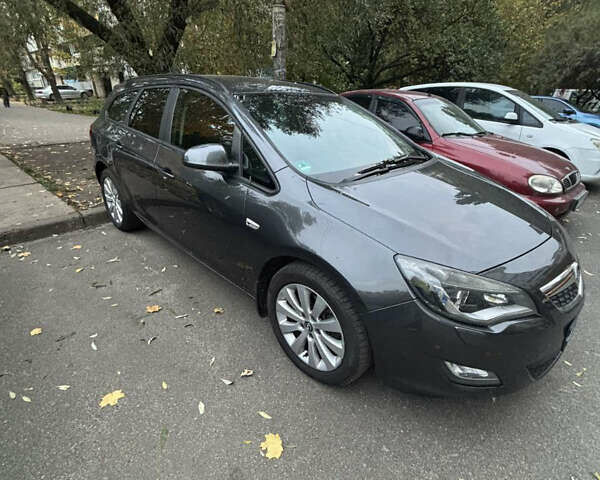 Опель Астра 2011 в Киеве на Automoto.ua Серый Опель Астра, объемом двигателя 1.69 л и пробегом 215 тыс. км за 10000 $, фото 5 на Automoto.ua