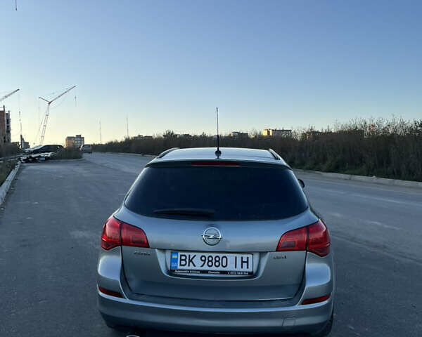 Сірий Опель Астра, об'ємом двигуна 1.96 л та пробігом 260 тис. км за 5799 $, фото 4 на Automoto.ua