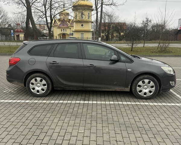 Серый Опель Астра, объемом двигателя 1.69 л и пробегом 315 тыс. км за 6300 $, фото 7 на Automoto.ua