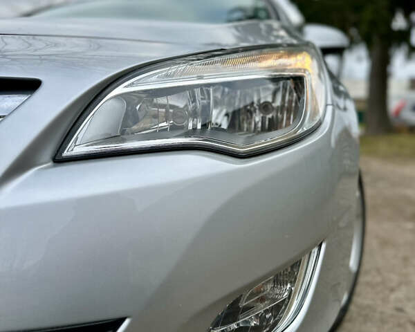 Серый Опель Астра, объемом двигателя 1.6 л и пробегом 148 тыс. км за 7800 $, фото 3 на Automoto.ua