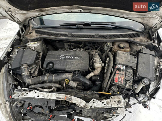 Серый Опель Астра, объемом двигателя 1.69 л и пробегом 249 тыс. км за 3350 $, фото 22 на Automoto.ua