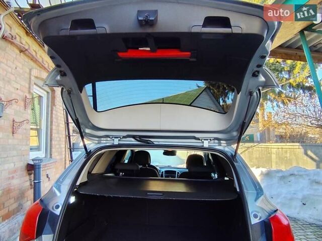 Серый Опель Астра, объемом двигателя 1.69 л и пробегом 309 тыс. км за 5799 $, фото 13 на Automoto.ua