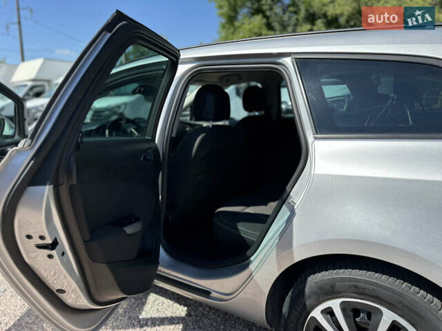 Серый Опель Астра, объемом двигателя 1.7 л и пробегом 183 тыс. км за 7950 $, фото 18 на Automoto.ua