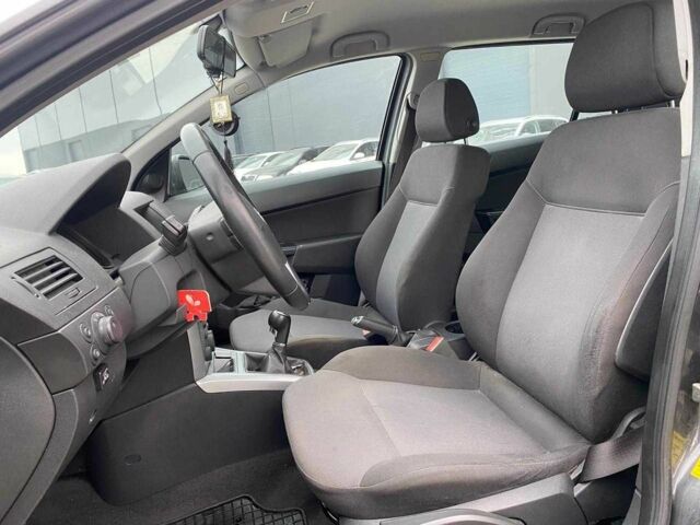 Серый Опель Астра, объемом двигателя 1.6 л и пробегом 192 тыс. км за 6290 $, фото 10 на Automoto.ua