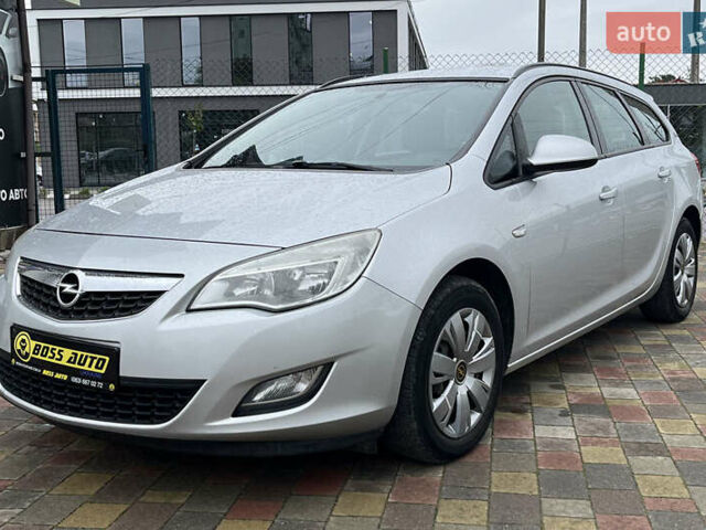 Серый Опель Астра, объемом двигателя 1.25 л и пробегом 238 тыс. км за 5499 $, фото 2 на Automoto.ua