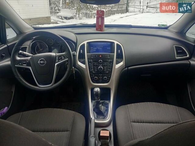 Серый Опель Астра, объемом двигателя 1.7 л и пробегом 206 тыс. км за 7499 $, фото 6 на Automoto.ua