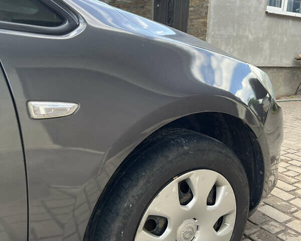 Сірий Опель Астра, об'ємом двигуна 1.7 л та пробігом 260 тис. км за 5999 $, фото 14 на Automoto.ua