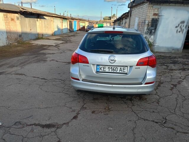 Серый Опель Астра, объемом двигателя 1.7 л и пробегом 200 тыс. км за 2000 $, фото 3 на Automoto.ua