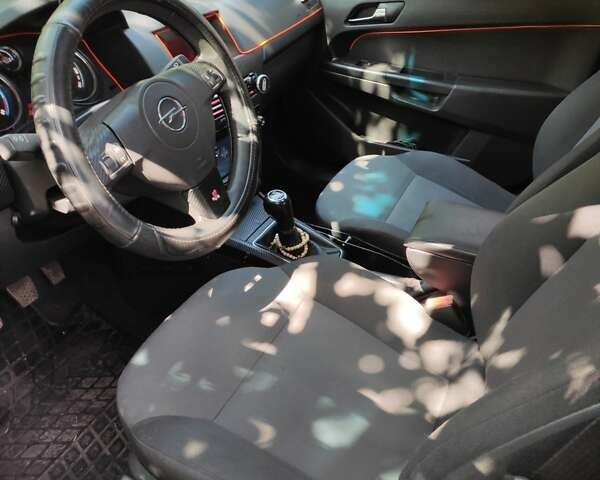 Сірий Опель Астра, об'ємом двигуна 1.69 л та пробігом 253 тис. км за 6350 $, фото 44 на Automoto.ua