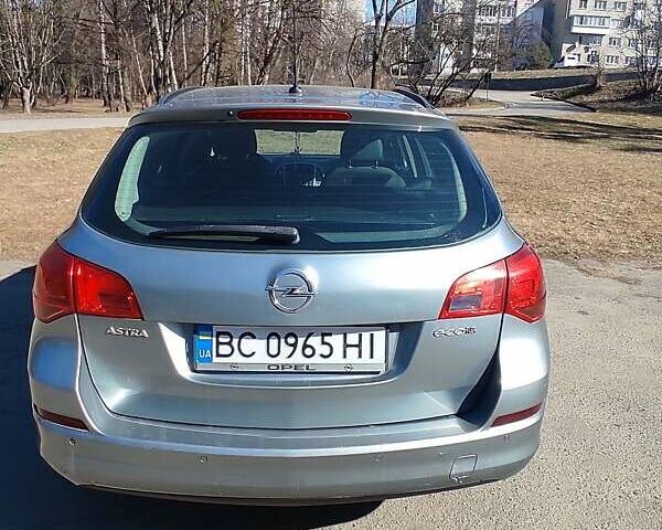 Серый Опель Астра, объемом двигателя 1.3 л и пробегом 251 тыс. км за 5500 $, фото 1 на Automoto.ua