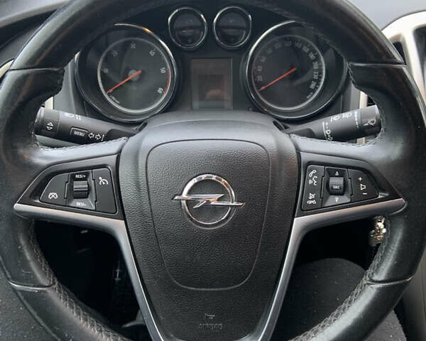 Серый Опель Астра, объемом двигателя 1.69 л и пробегом 230 тыс. км за 7600 $, фото 3 на Automoto.ua