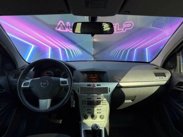 Серый Опель Астра, объемом двигателя 1.6 л и пробегом 147 тыс. км за 6799 $, фото 9 на Automoto.ua