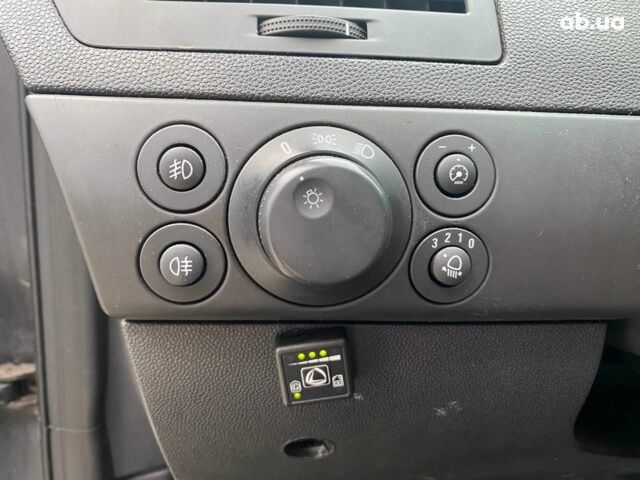 Сірий Опель Астра, об'ємом двигуна 1.6 л та пробігом 192 тис. км за 6290 $, фото 11 на Automoto.ua