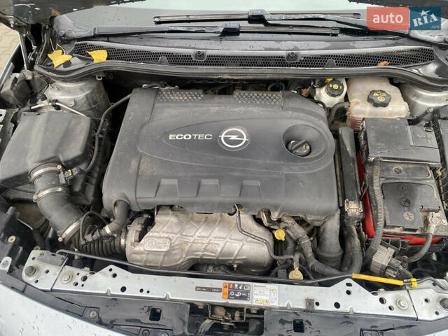 Сірий Опель Астра, об'ємом двигуна 2 л та пробігом 240 тис. км за 7000 $, фото 19 на Automoto.ua