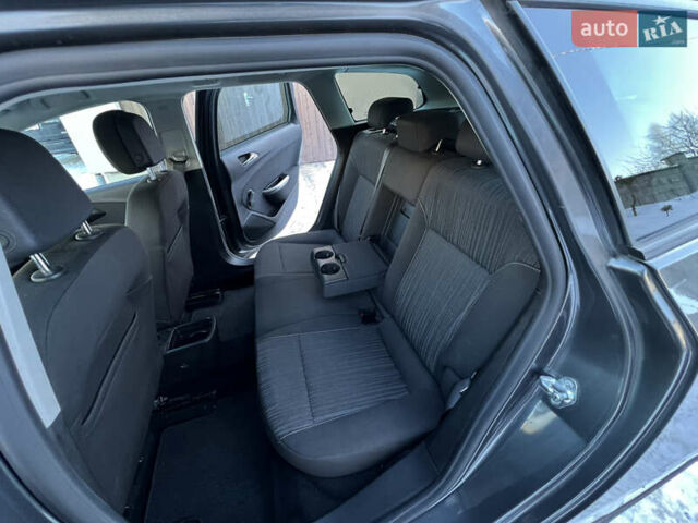 Серый Опель Астра, объемом двигателя 1.7 л и пробегом 254 тыс. км за 6900 $, фото 55 на Automoto.ua