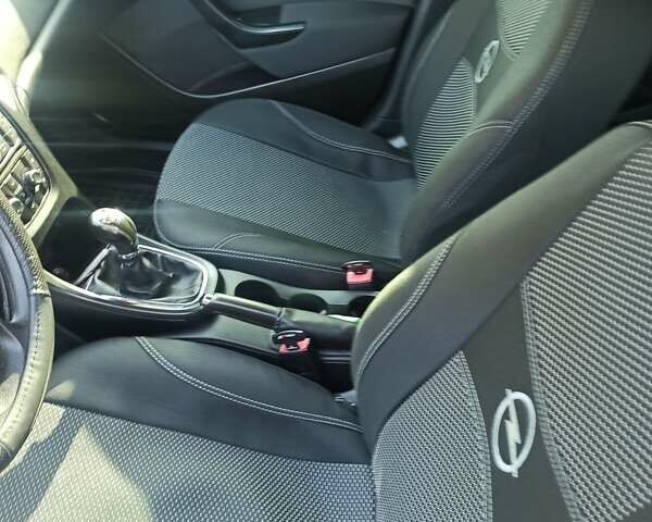 Сірий Опель Астра, об'ємом двигуна 1.3 л та пробігом 218 тис. км за 7950 $, фото 4 на Automoto.ua