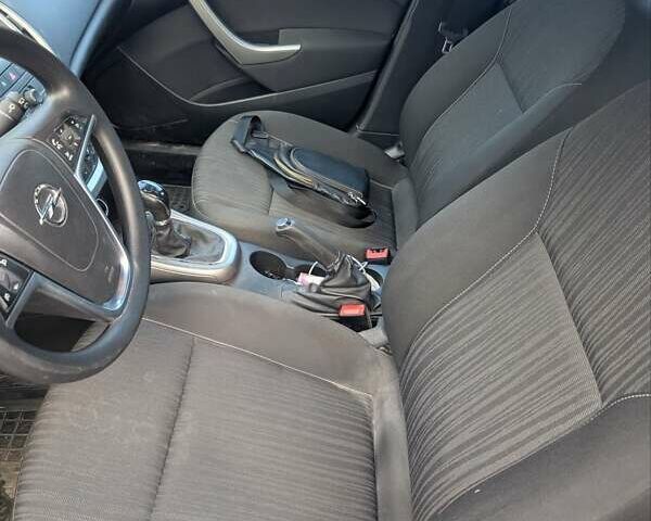 Опель Астра 2011 в Черновцах на Automoto.ua Серый Опель Астра, объемом двигателя 1.7 л и пробегом 289 тыс. км за 7000 $, фото 9 на Automoto.ua