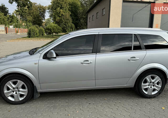 Сірий Опель Астра, об'ємом двигуна 1.6 л та пробігом 330 тис. км за 5400 $, фото 3 на Automoto.ua