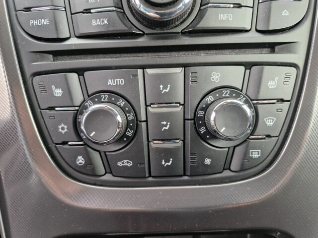 Опель Астра 2011 в Львове на Automoto.ua Серый Опель Астра, объемом двигателя 1 л и пробегом 203 тыс. км за 8499 $, фото 13 на Automoto.ua