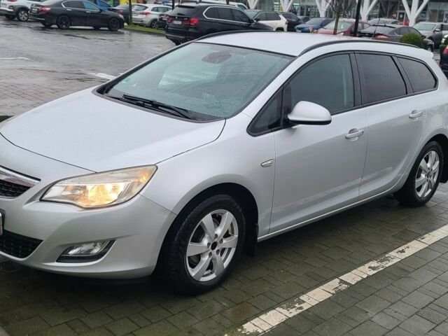 Сірий Опель Астра, об'ємом двигуна 1.7 л та пробігом 276 тис. км за 5500 $, фото 1 на Automoto.ua