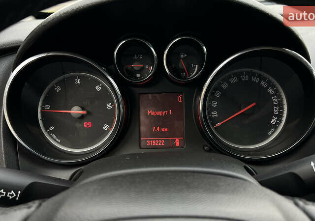 Серый Опель Астра, объемом двигателя 1.7 л и пробегом 319 тыс. км за 6400 $, фото 12 на Automoto.ua