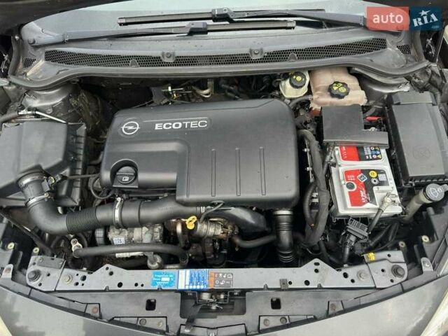 Серый Опель Астра, объемом двигателя 1.69 л и пробегом 240 тыс. км за 6200 $, фото 12 на Automoto.ua