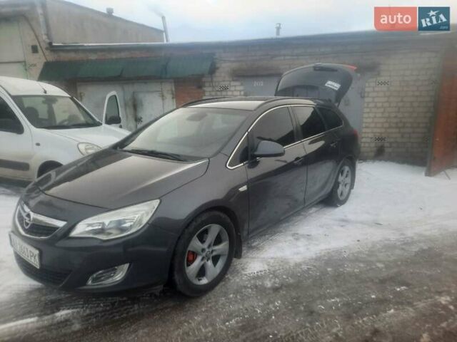 Серый Опель Астра, объемом двигателя 1.2 л и пробегом 275 тыс. км за 5000 $, фото 1 на Automoto.ua