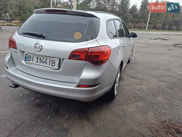 Сірий Опель Астра, об'ємом двигуна 1.4 л та пробігом 300 тис. км за 6400 $, фото 10 на Automoto.ua