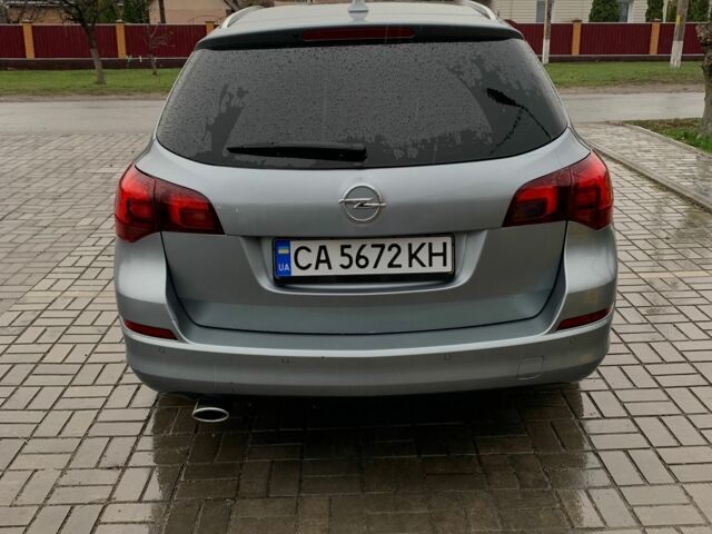 Серый Опель Астра, объемом двигателя 2 л и пробегом 370 тыс. км за 6500 $, фото 3 на Automoto.ua