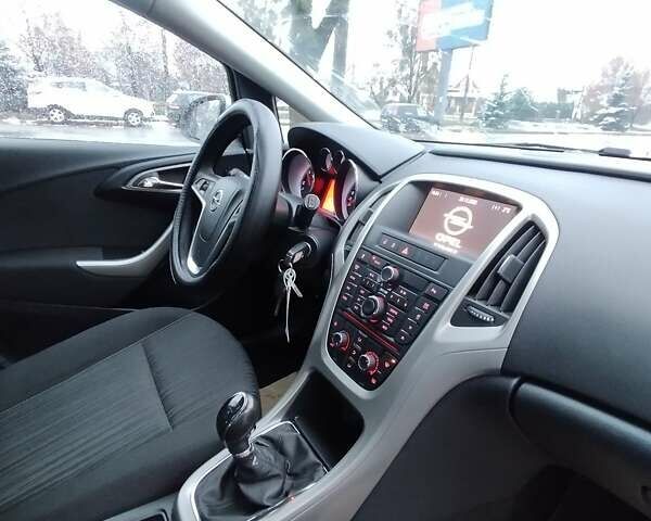 Серый Опель Астра, объемом двигателя 1.3 л и пробегом 236 тыс. км за 6950 $, фото 34 на Automoto.ua