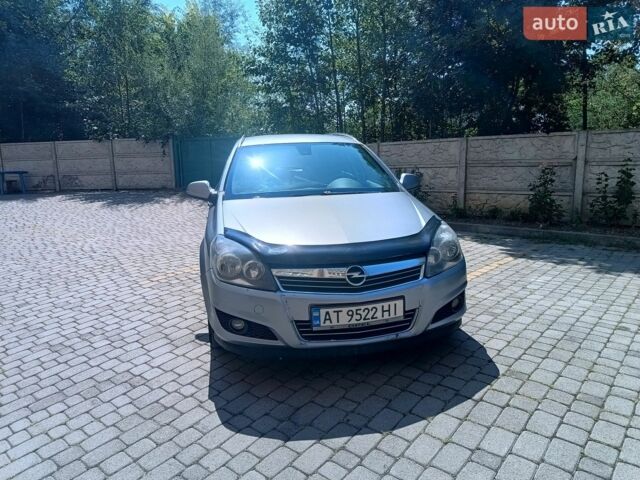 Сірий Опель Астра, об'ємом двигуна 1.69 л та пробігом 348 тис. км за 4400 $, фото 4 на Automoto.ua