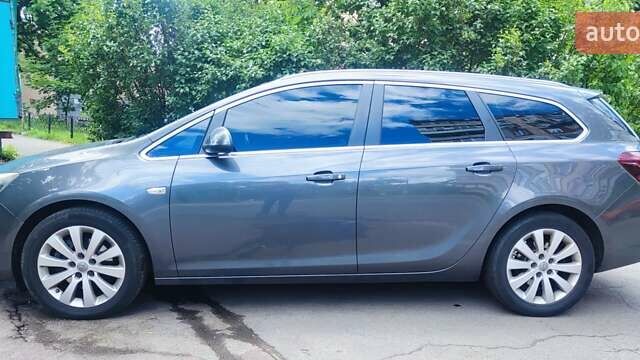Серый Опель Астра, объемом двигателя 2 л и пробегом 244 тыс. км за 8300 $, фото 5 на Automoto.ua