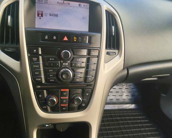 Серый Опель Астра, объемом двигателя 1.7 л и пробегом 248 тыс. км за 6700 $, фото 29 на Automoto.ua