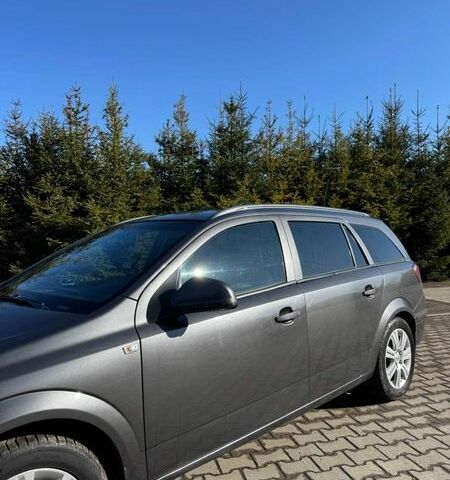 Серый Опель Астра, объемом двигателя 1.6 л и пробегом 295 тыс. км за 5500 $, фото 8 на Automoto.ua