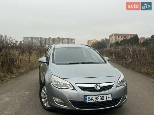 Сірий Опель Астра, об'ємом двигуна 1.96 л та пробігом 260 тис. км за 4950 $, фото 1 на Automoto.ua
