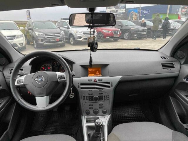 Серый Опель Астра, объемом двигателя 1.6 л и пробегом 192 тыс. км за 6100 $, фото 20 на Automoto.ua