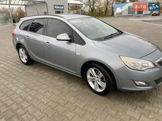 Сірий Опель Астра, об'ємом двигуна 2 л та пробігом 240 тис. км за 7000 $, фото 4 на Automoto.ua
