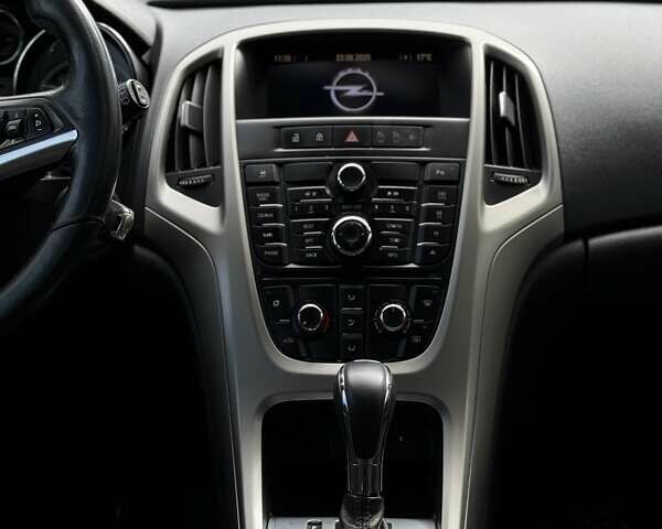 Серый Опель Астра, объемом двигателя 2 л и пробегом 281 тыс. км за 7600 $, фото 18 на Automoto.ua