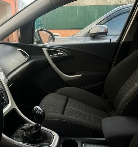 Серый Опель Астра, объемом двигателя 1.36 л и пробегом 276 тыс. км за 6600 $, фото 9 на Automoto.ua