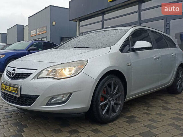 Сірий Опель Астра, об'ємом двигуна 1.69 л та пробігом 228 тис. км за 8500 $, фото 2 на Automoto.ua