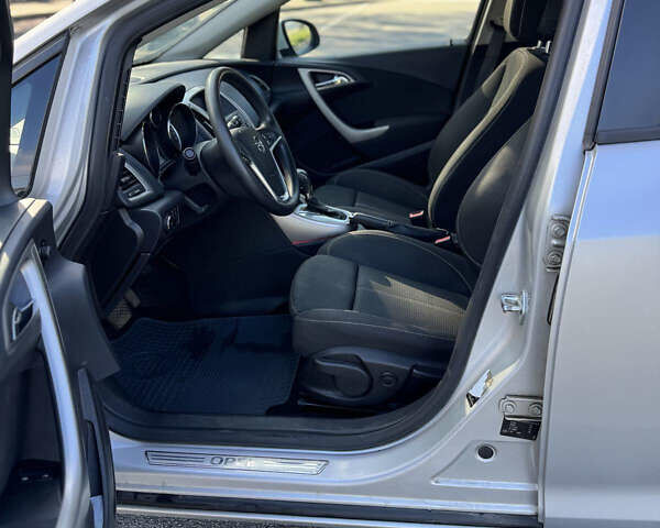 Серый Опель Астра, объемом двигателя 2 л и пробегом 136 тыс. км за 7900 $, фото 8 на Automoto.ua