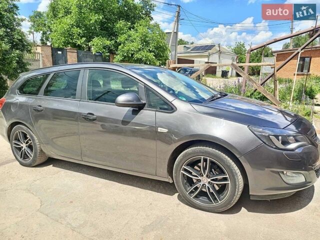 Сірий Опель Астра, об'ємом двигуна 1.7 л та пробігом 255 тис. км за 6500 $, фото 15 на Automoto.ua