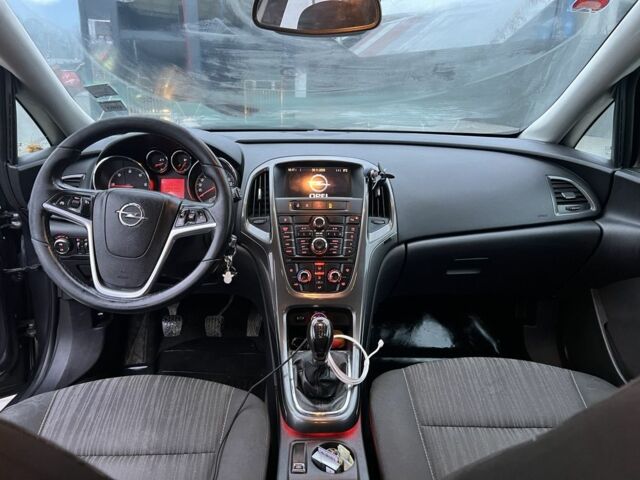 Сірий Опель Астра, об'ємом двигуна 1.7 л та пробігом 280 тис. км за 5600 $, фото 6 на Automoto.ua